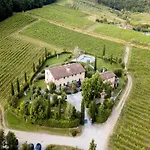 Farmhouse In Lucca With Vineyard Views Lägenhet Cappella