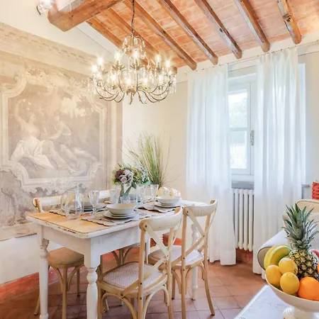 In Lucca With Vineyard Views